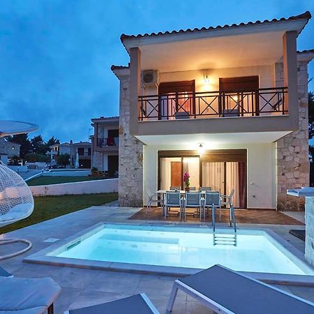 Вилла Earthy Boutique Luxurious House -Marble Luxury House Палиури Экстерьер фото